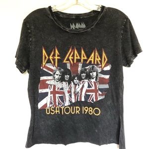 Def Leppard USA Tour Fitted Cropped Tee Shirt